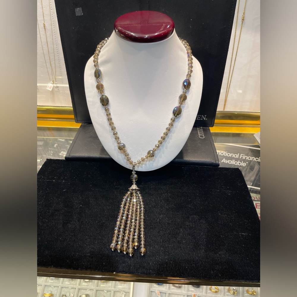 Beautiful Necklace with Synthetic Stones with Detachable Tassel *Brand New*